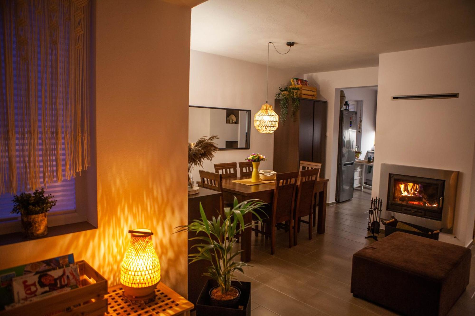 Holiday home Letniskowe Bory Tucholskie - Klimatyzacja Wifi Sauna Jacuzzi